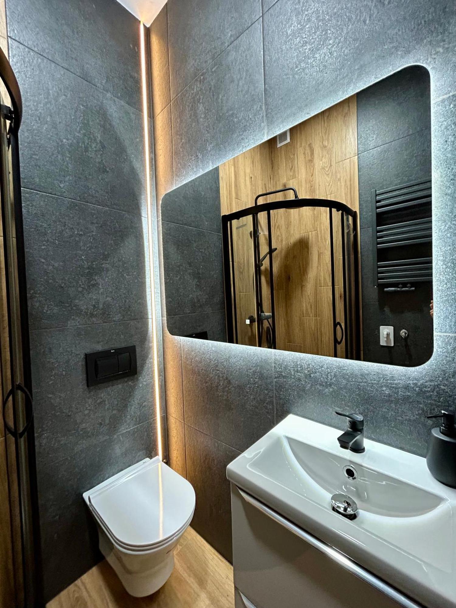 Ocean Black Jacuzzi Apartment Krakau